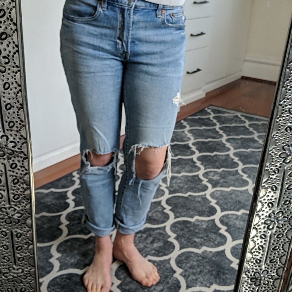 GAP distressed Best Girlfriend 1969 Jeans